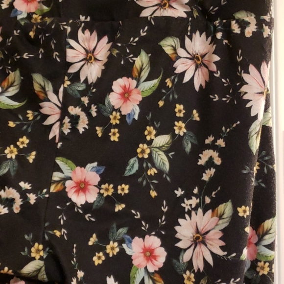 Torrid Floral leggings size 00 - Picture 2 of 4